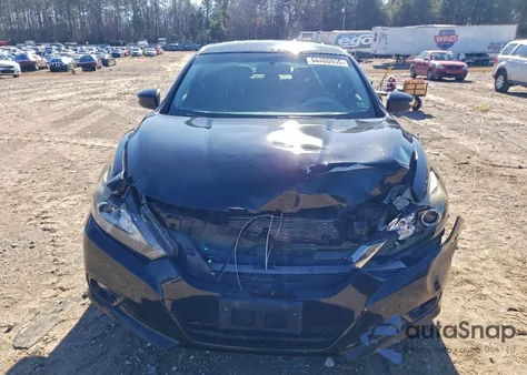 2016 Nissan Altima 2.5 из США, поврежденный, VIN 1N4AL3AP4GC263292